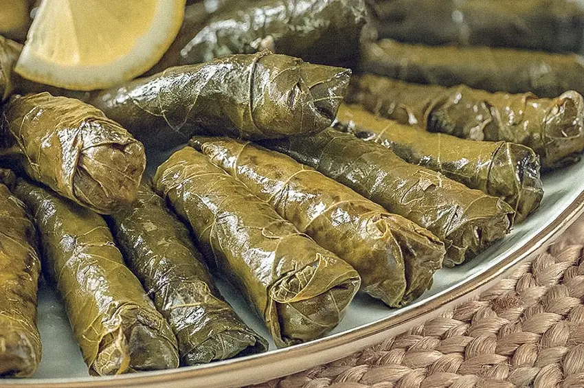 Dolma și Sarma: Perfecțiunea umpluturilor