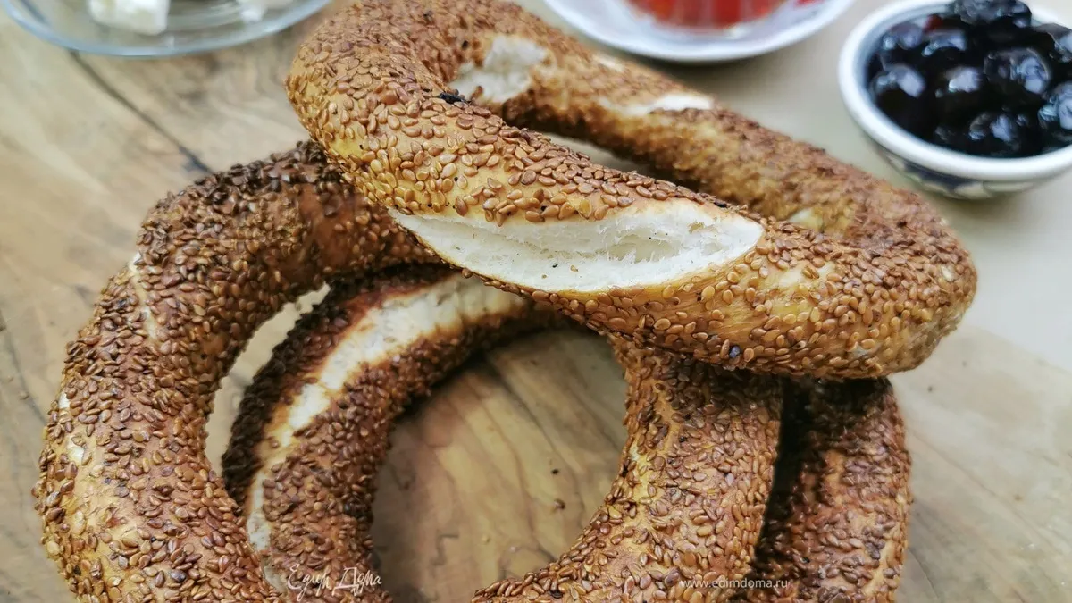 Povestea de neuitat a Simitului: Mai mult decât un simplu covrig turcesc